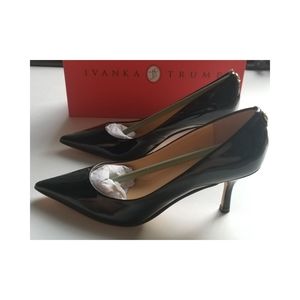 NWT Ivanka Trump Womens Indico Patent Leather Pump